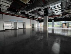 Suites 123 (D8), Retail #571646331